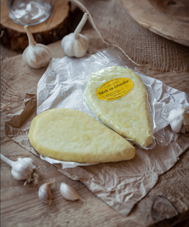 Sūris su česnaku